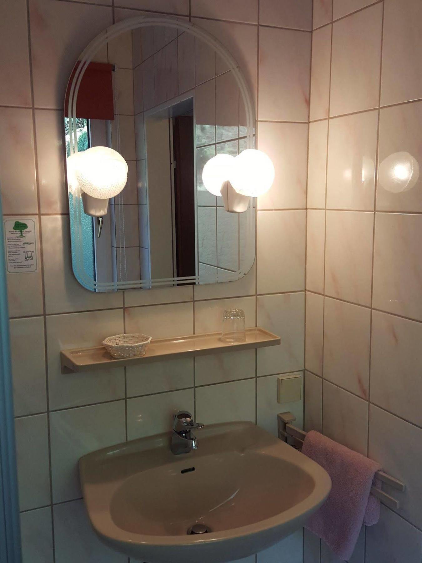 Eldagsen Waldhotel Zur Holzmuhle מראה חיצוני תמונה