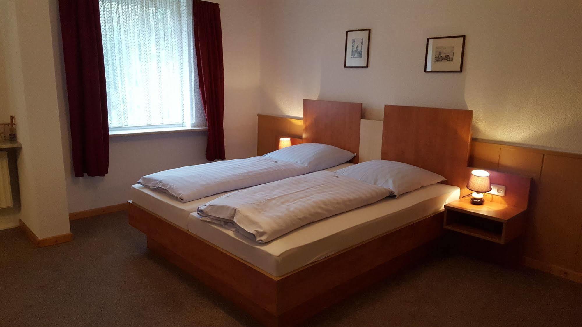 Eldagsen Waldhotel Zur Holzmuhle מראה חיצוני תמונה